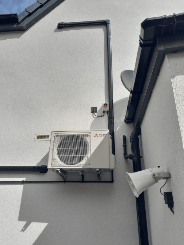 Black Trunking - Image 3